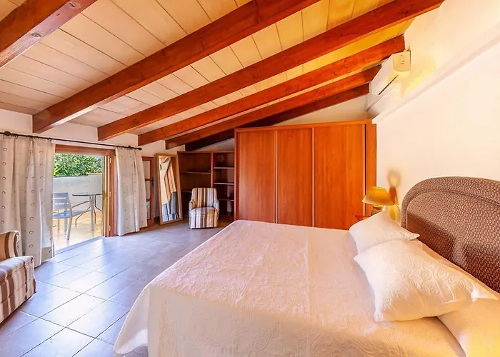 Mala Garbo By Sealand *